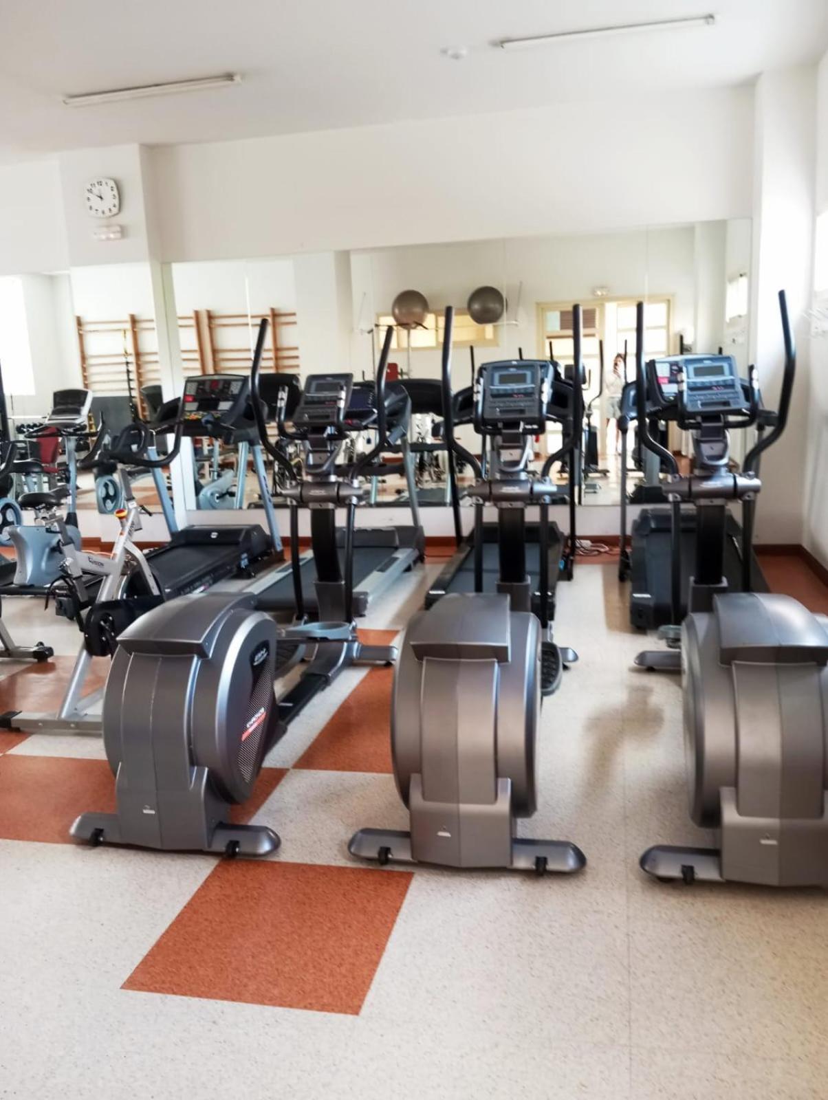 Madrid Las Tablas Apartments Luaran gambar