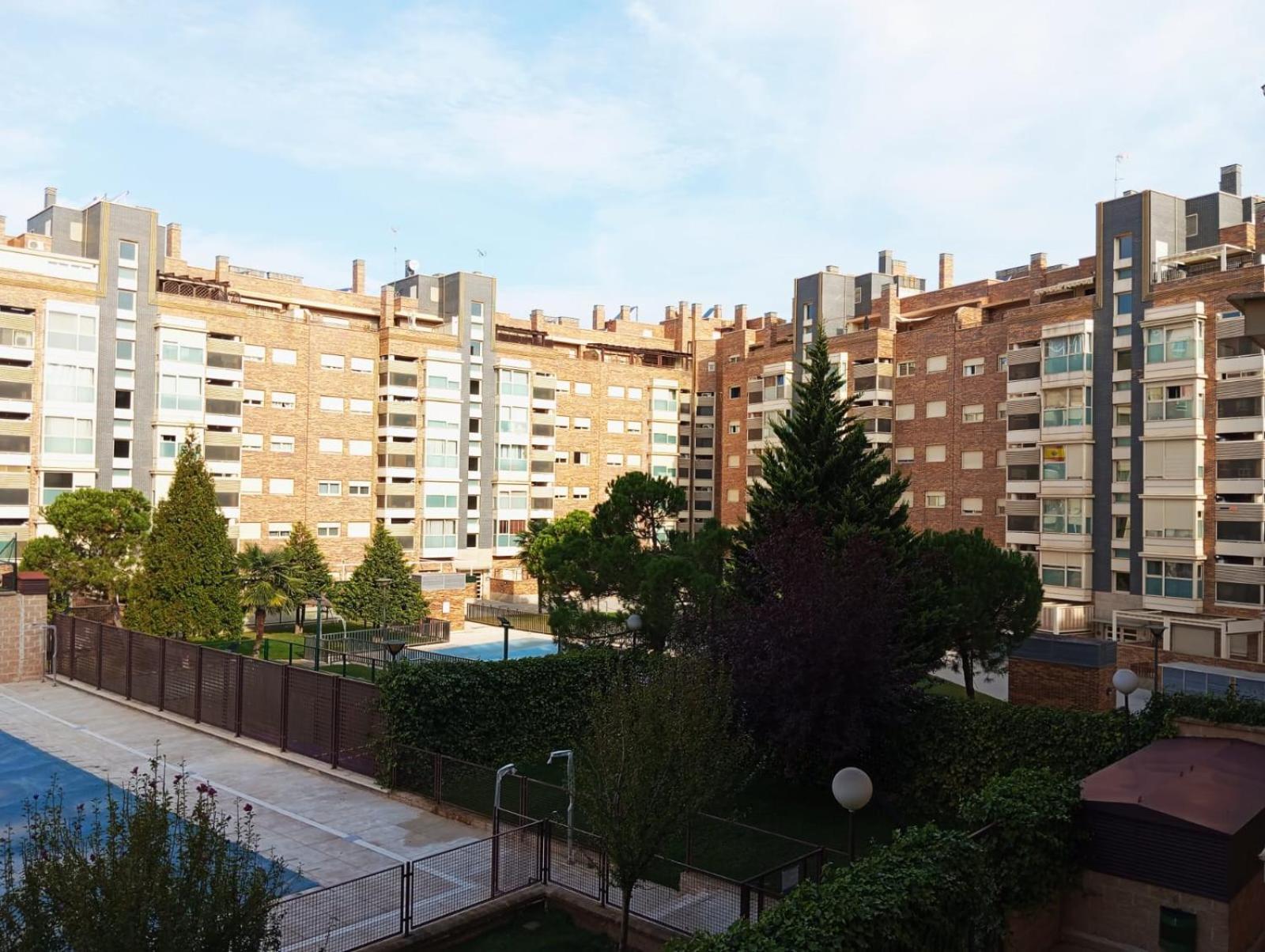 Madrid Las Tablas Apartments Luaran gambar